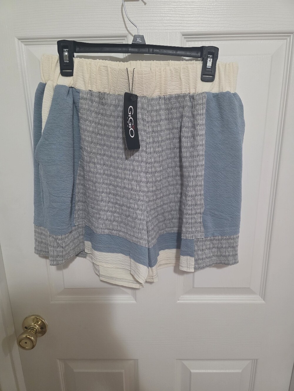 GIGIO Colorblock Elastic Waist Shorts - Blue, Gray & Cream Size Lg